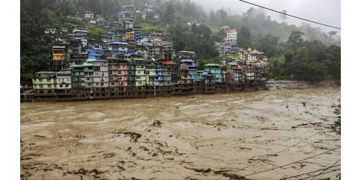 पिघलते ग्लेशियरों की निगरानी ज़रूरी, वरना बन सकते हैं खतरे का सबब 